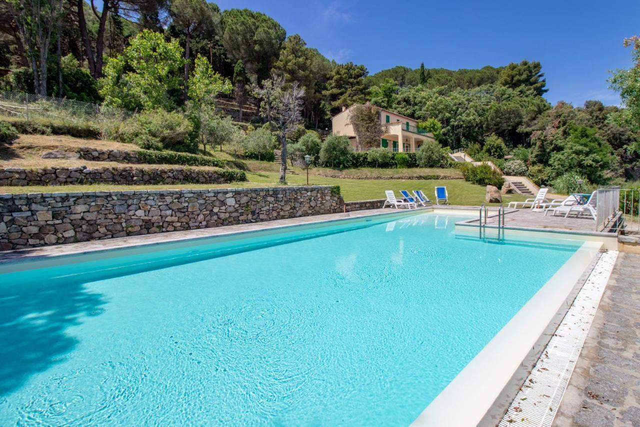 Villa Le Sprizze A Bordo Del Mare - Goelba Marciana Marina  Exterior photo