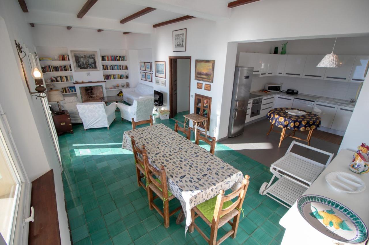 Villa Le Sprizze A Bordo Del Mare - Goelba Marciana Marina  Exterior photo